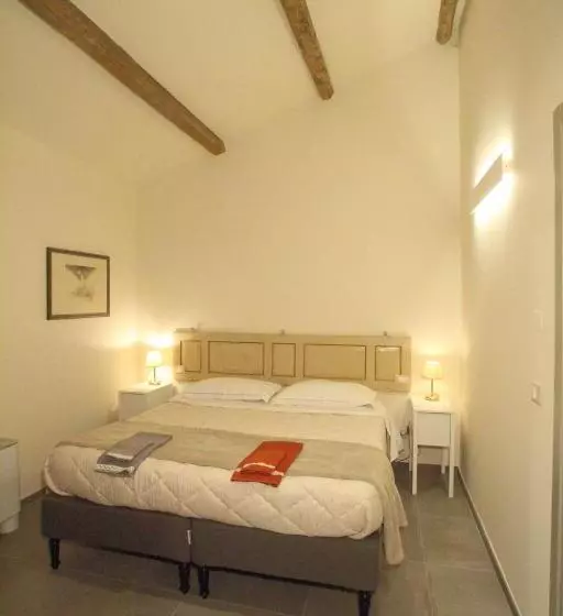 هتل Agriturismo La Fondazza