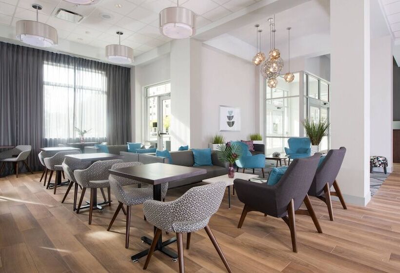 هتل Fairfield Inn & Suites By Marriott Dayton