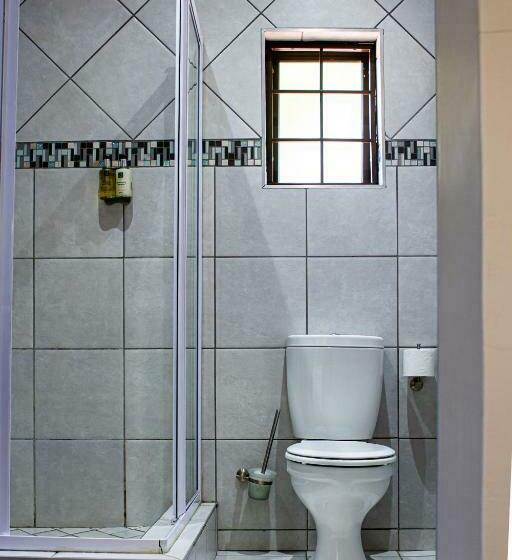 בית מלון כפרי Machauka Lodge