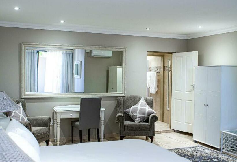 בית מלון כפרי Machauka Lodge