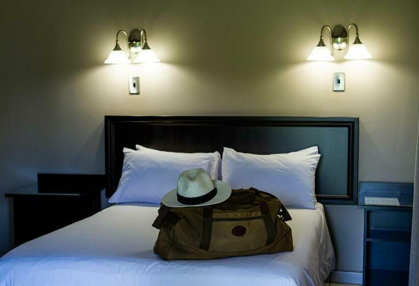 בית מלון כפרי Machauka Lodge