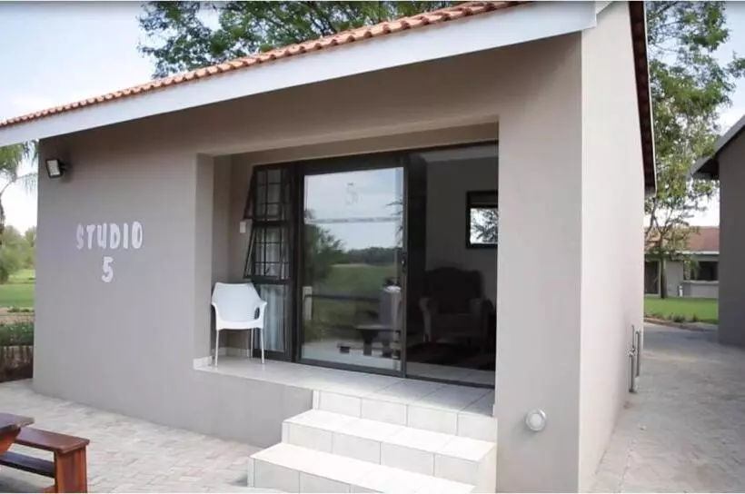 ホテル Machauka Lodge