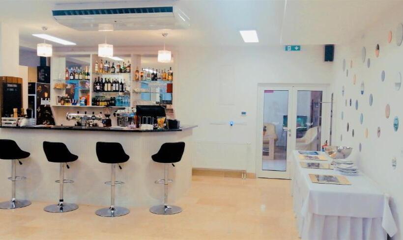 膳宿费 Penzion Adriana