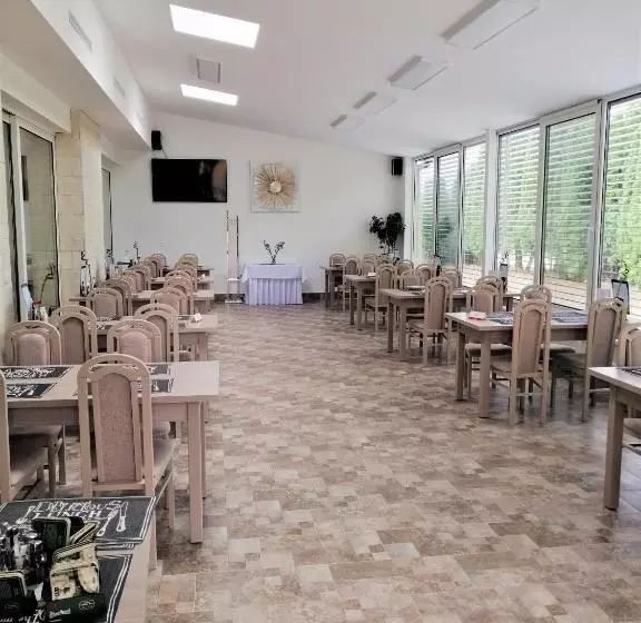 ペンション Penzion Adriana