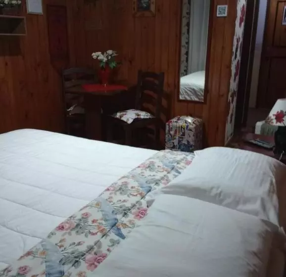 Retkeilymaja Rancho Da Raposa