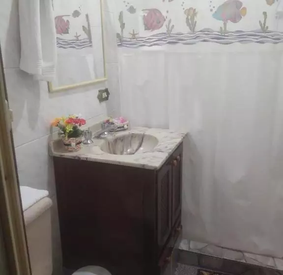 Retkeilymaja Rancho Da Raposa