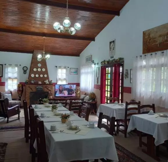 Retkeilymaja Rancho Da Raposa