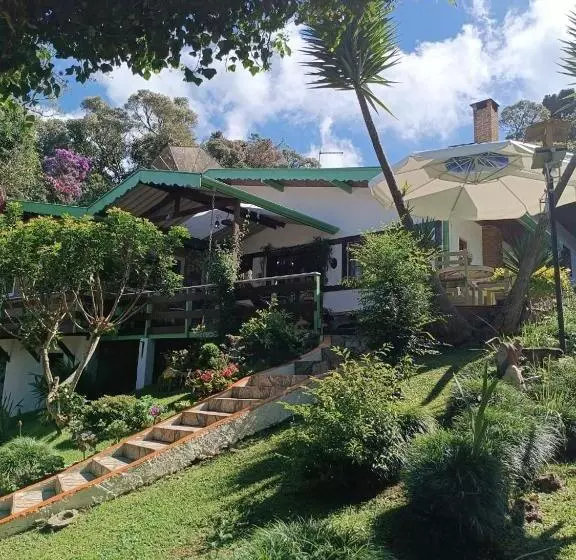 Retkeilymaja Rancho Da Raposa