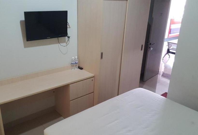 בית מלון כפרי Kost Pondok Mas Cirebon