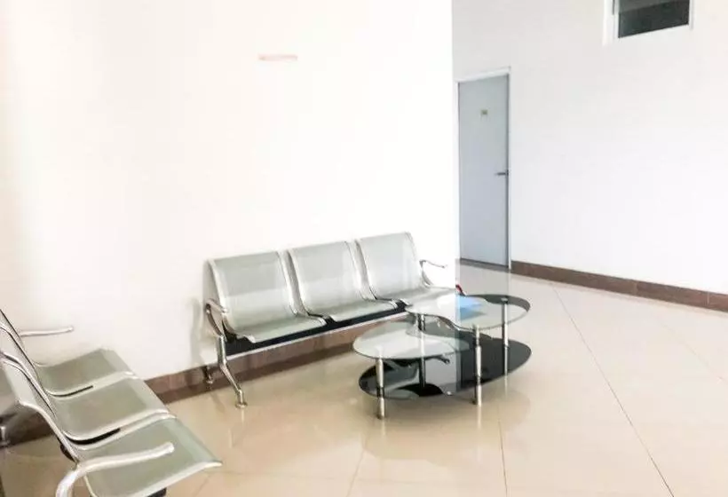 Hotelli Kost Pondok Mas Cirebon