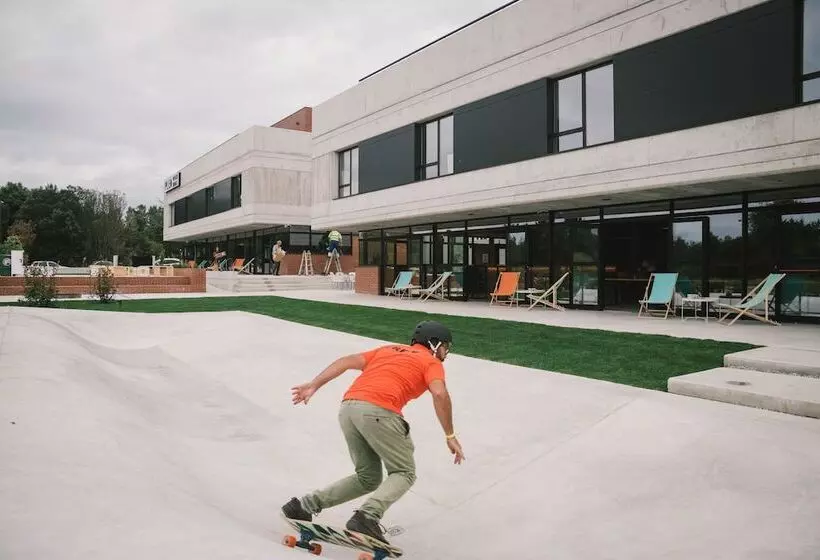 Plea Beach House   Hostel