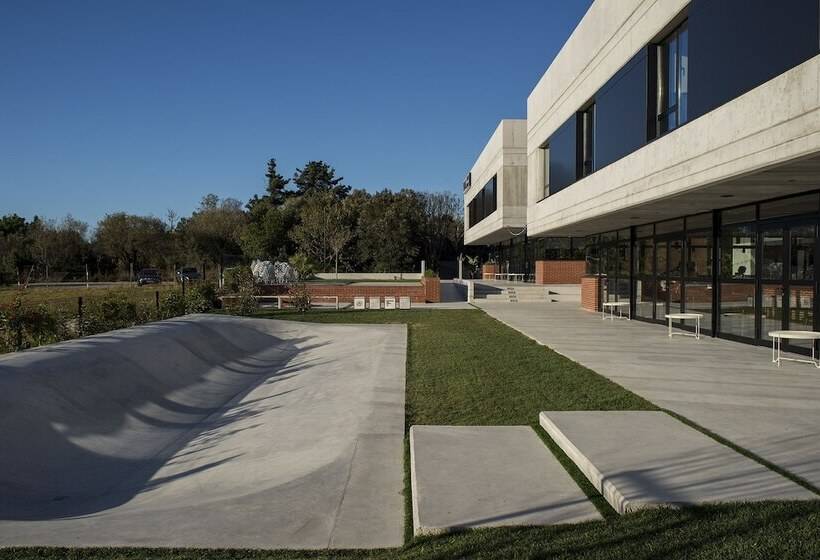 Plea Beach House Hostel