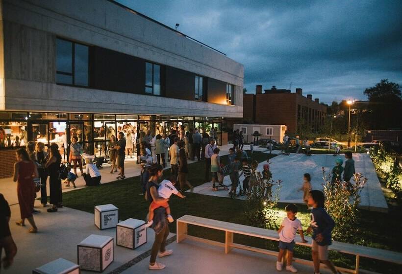 Plea Beach House Hostel