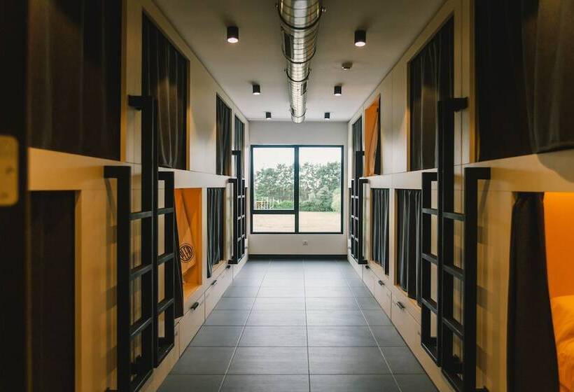 Plea Beach House Hostel