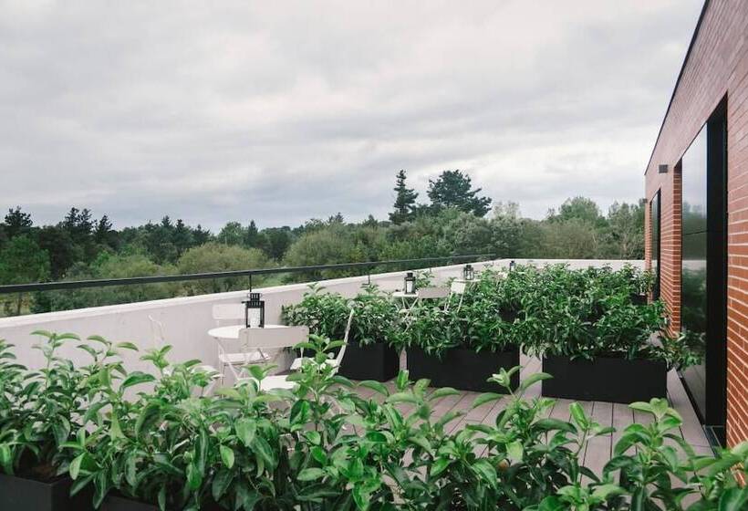 Plea Beach House Hostel