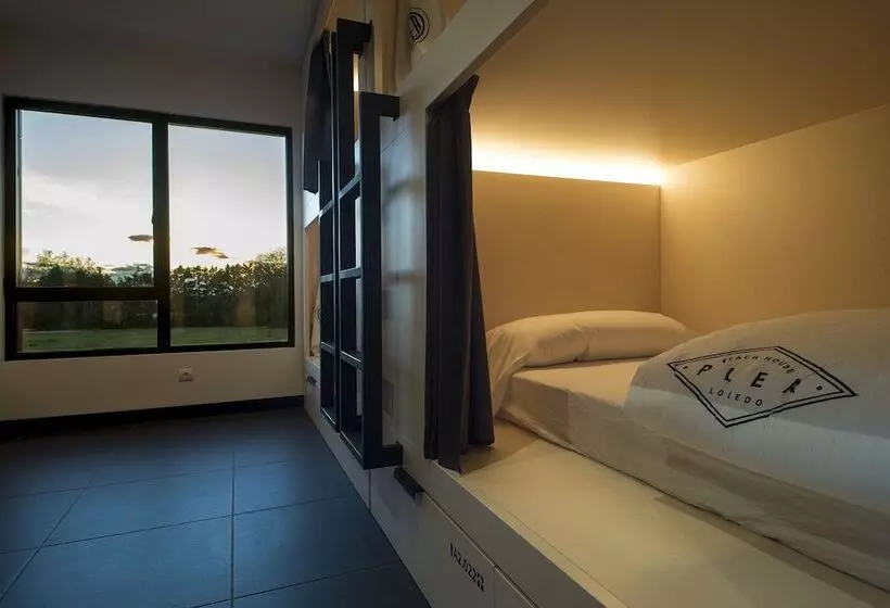 Plea Beach House   Hostel
