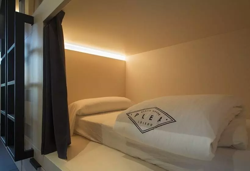 Plea Beach House   Hostel