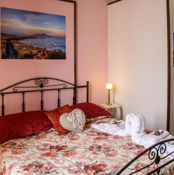 تختخواب و صبحانه Parthenope's Home