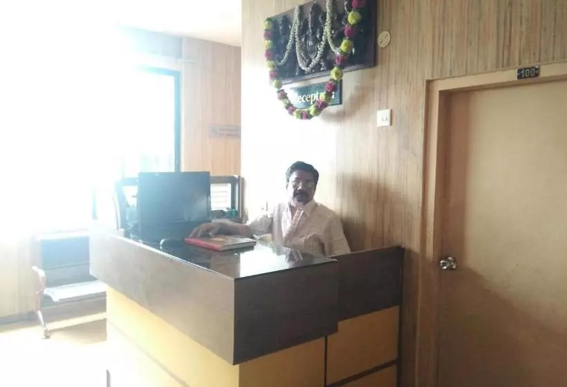 هتل Sri Saraswathi Lodge