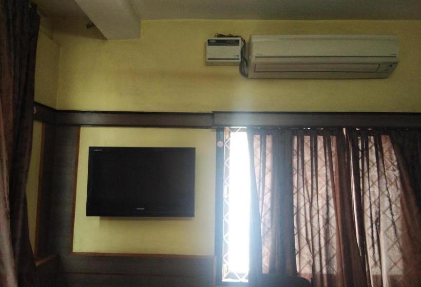 Hotel Sri Saraswathi Lodge