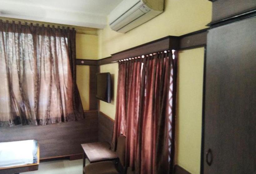 Hotel Sri Saraswathi Lodge