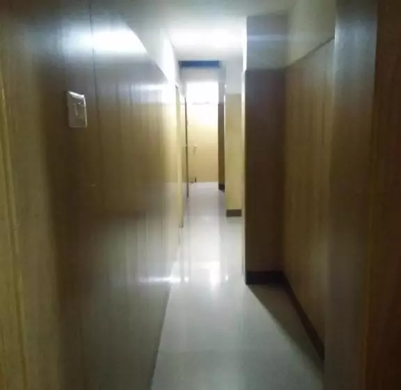 هتل Sri Saraswathi Lodge