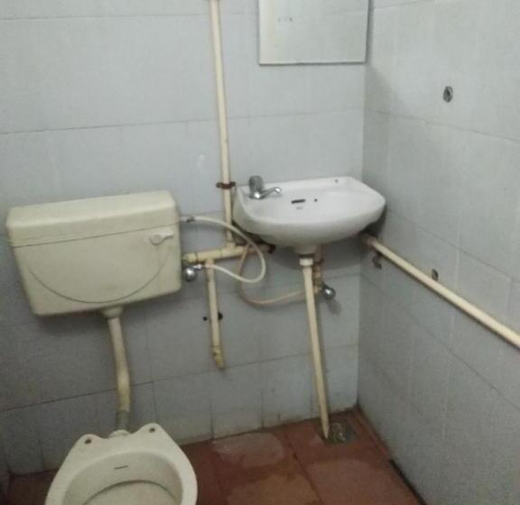 Hotel Sri Saraswathi Lodge