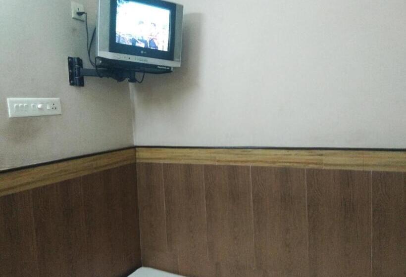 Hotel Sri Saraswathi Lodge