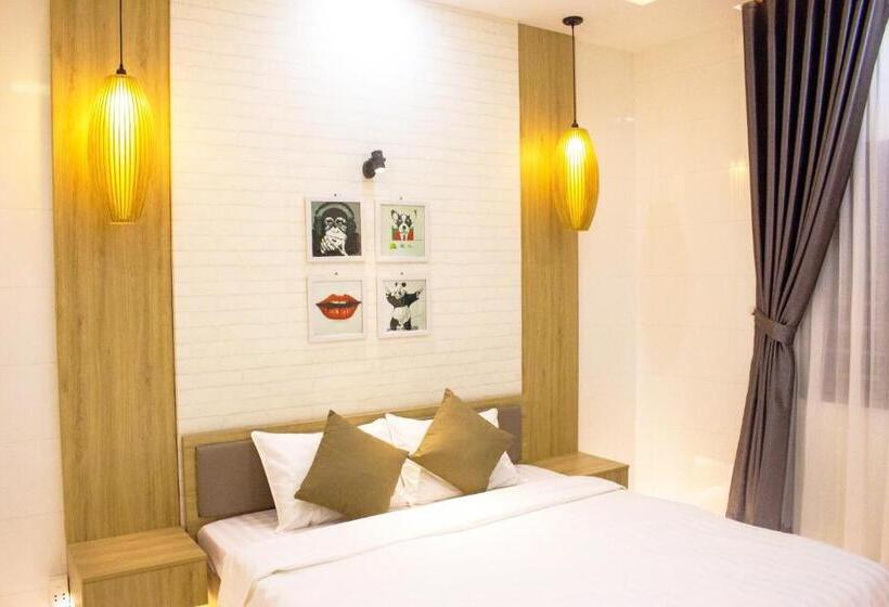 تختخواب و صبحانه Max Hostel