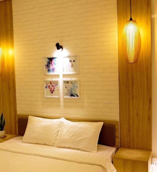 تختخواب و صبحانه Max Hostel