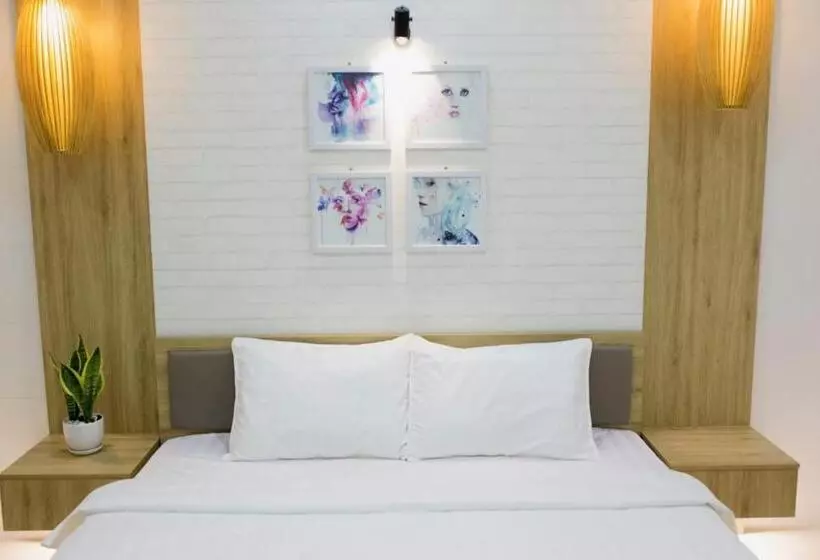 تختخواب و صبحانه Max Hostel