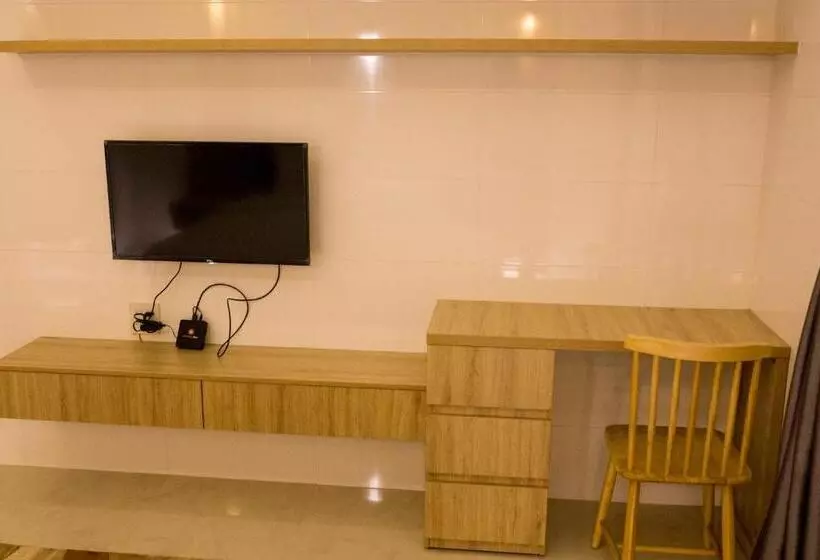 تختخواب و صبحانه Max Hostel