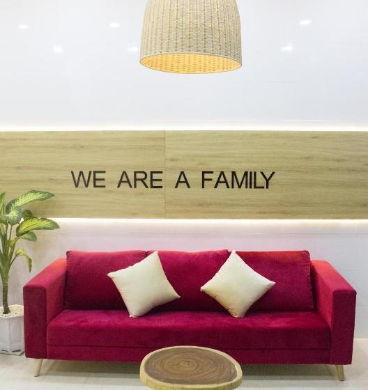 تختخواب و صبحانه Max Hostel