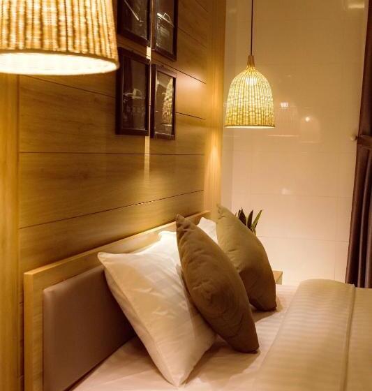 تختخواب و صبحانه Max Hostel