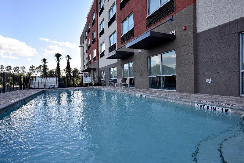 فندق Holiday Inn Express & Suites Orlando Southeast, An Ihg