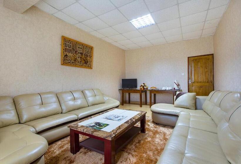 هتل Kilimo Grand  Resort