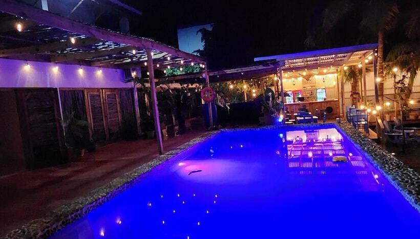 هتل Lashings Boutique