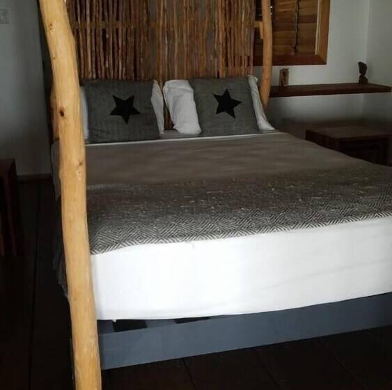 هتل Lashings Boutique