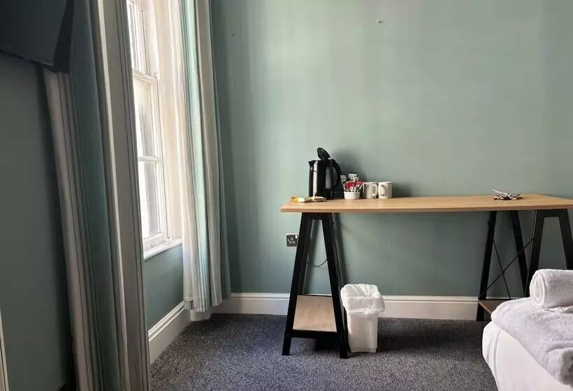 Hotelli The Golden Lion