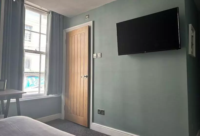 Hotelli The Golden Lion