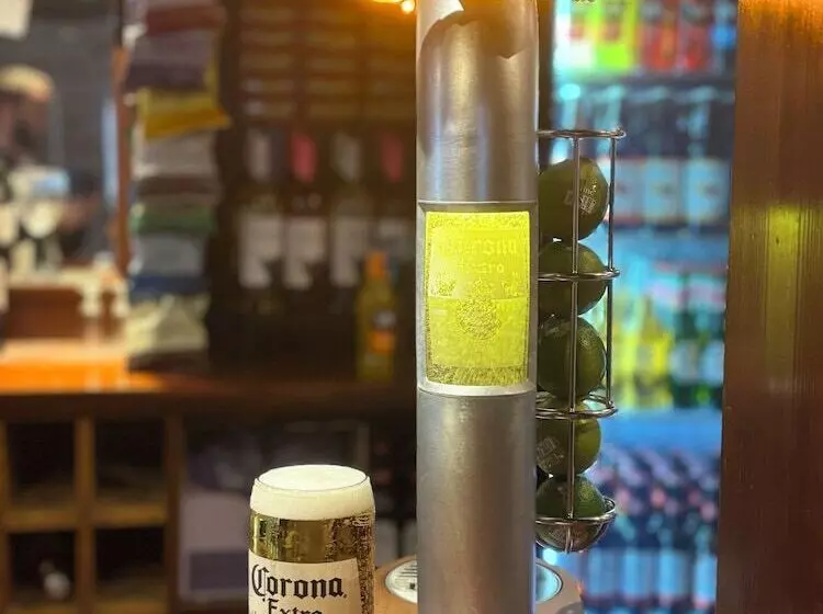 Hotelli The Golden Lion