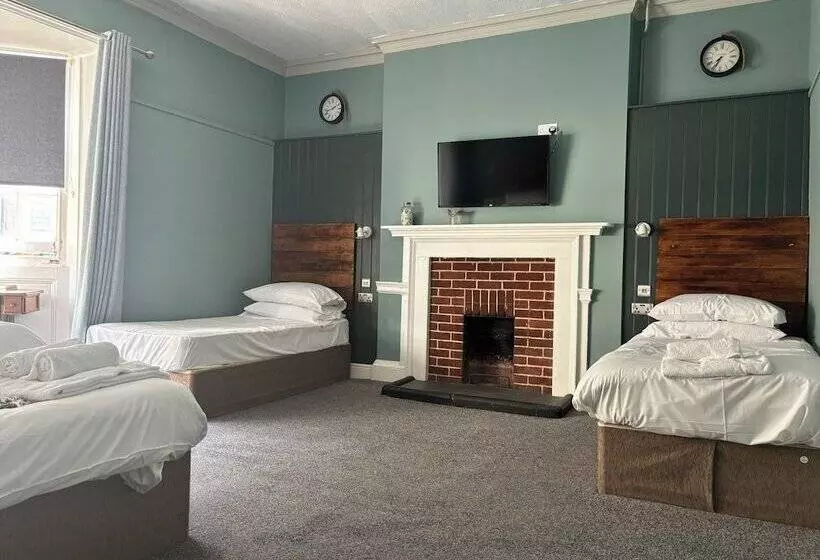 Hotelli The Golden Lion