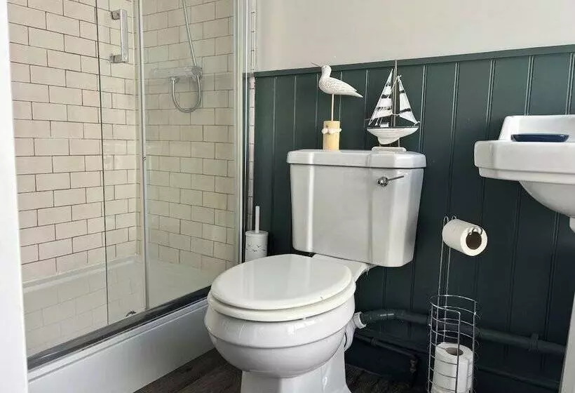 Hotelli The Golden Lion