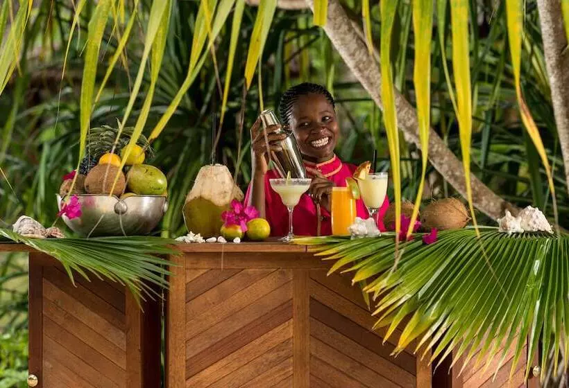 Hotelli Tikitam Palms Boutique