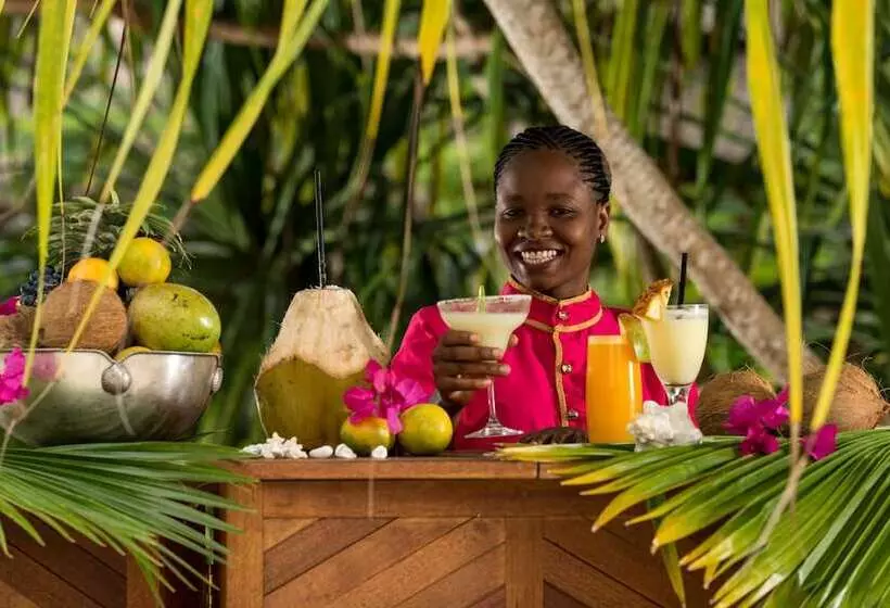 Hotelli Tikitam Palms Boutique