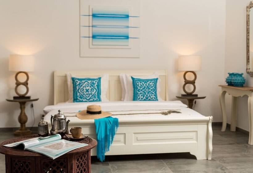 Hotel Tikitam Palms Boutique