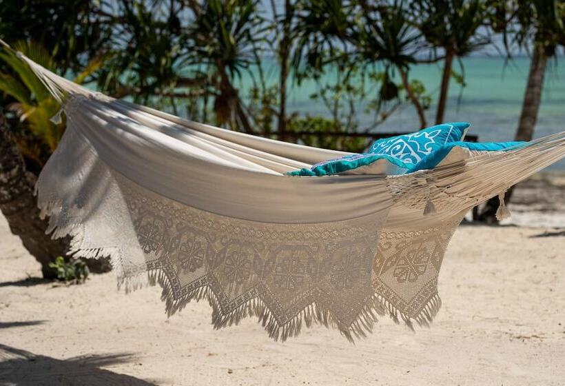 Hotel Tikitam Palms Boutique