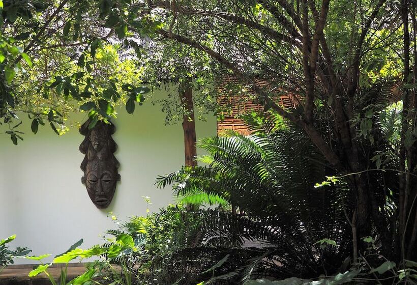 Hotel Tikitam Palms Boutique