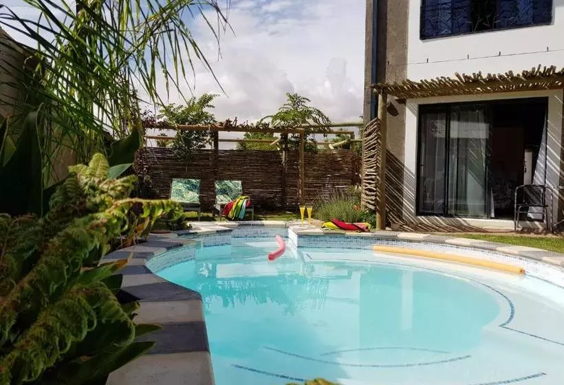 Majatalo Absolute Castillo