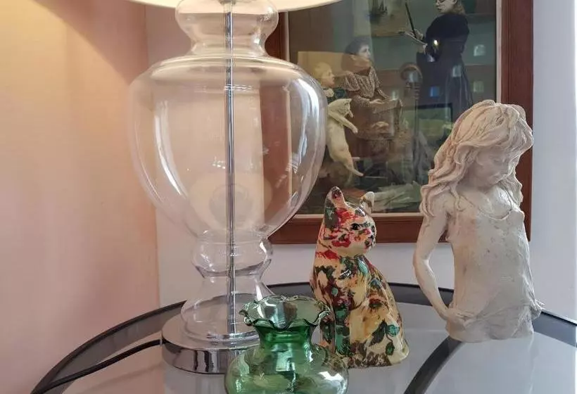 Majatalo Absolute Castillo